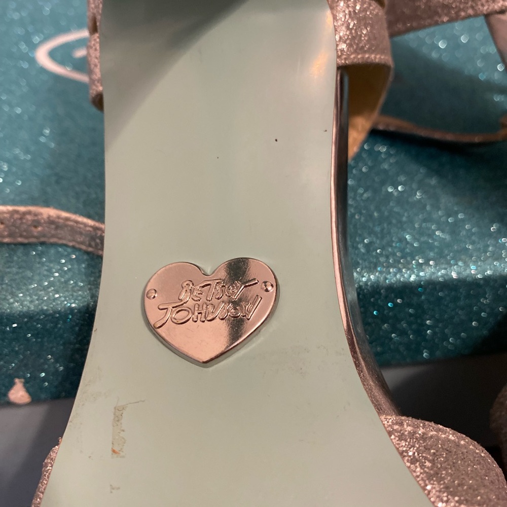 Blue by Betsey Johnson Silver Glitter Heels 8.5 - Picture 2 of 12